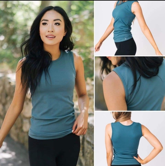 ZYIA Tops - Zyia Active Parallel Tank Ribbed Moss Green Medium